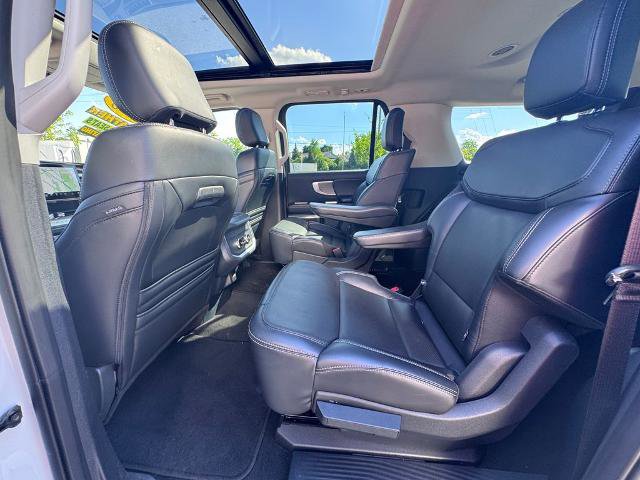 Certified 2025 Ford Expedition Max Platinum AWD/4WD image 16