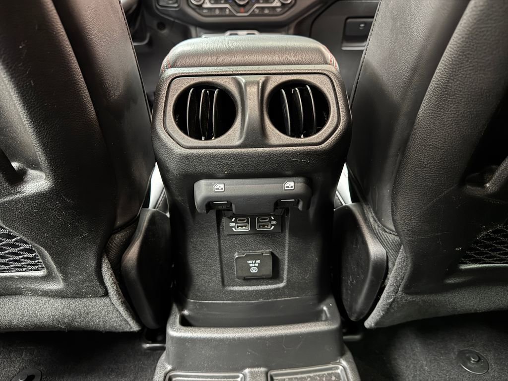 Used 2024 Jeep Wrangler Unlimited Rubicon AWD/4WD image 16