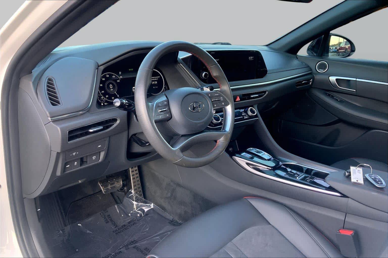 Used 2022 Hyundai Sonata SEL Plus w/ Cargo Package FWD image 17