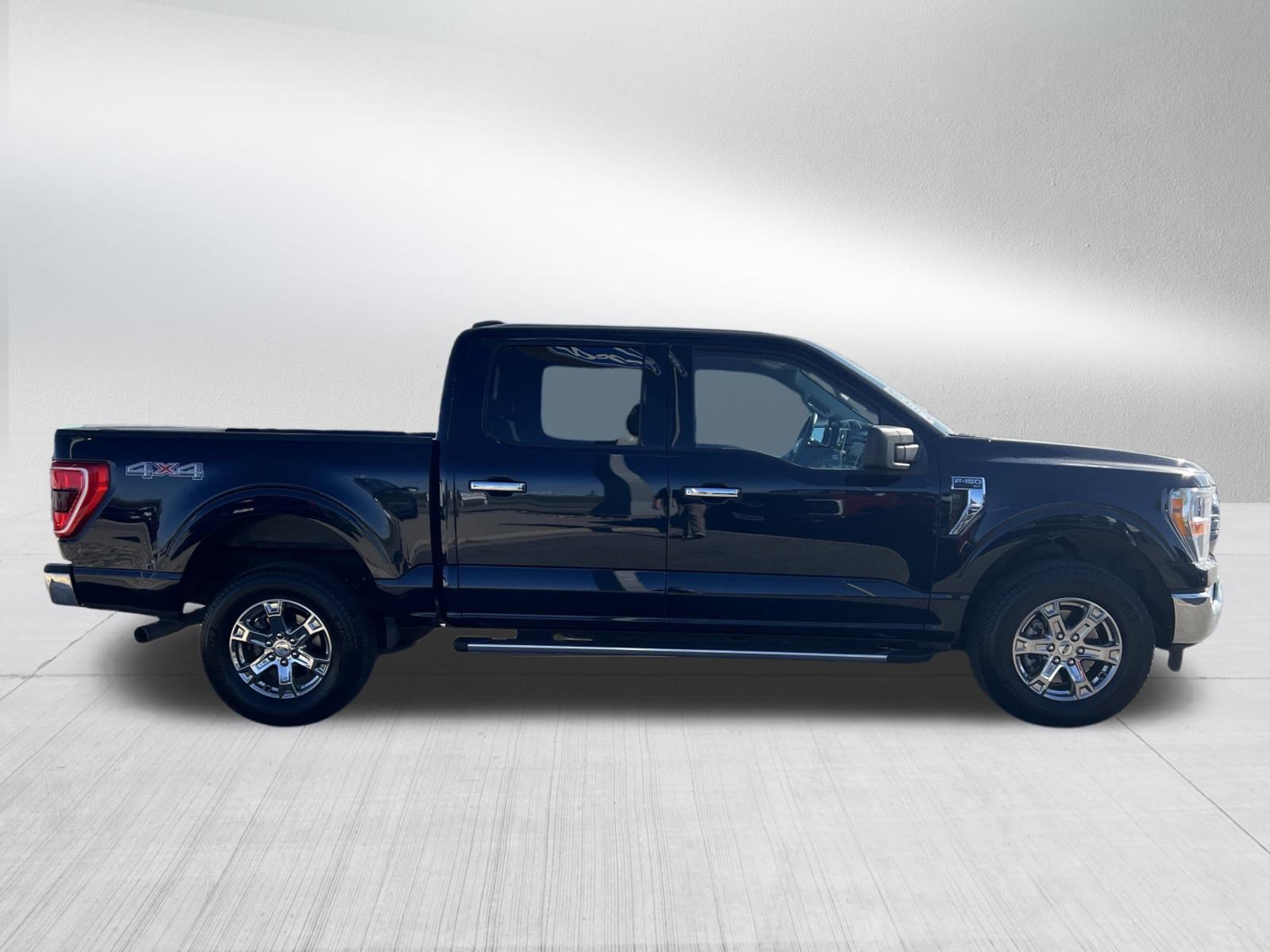 Certified 2022 Ford F150 XLT w/ Equipment Group 301A Mid image 6