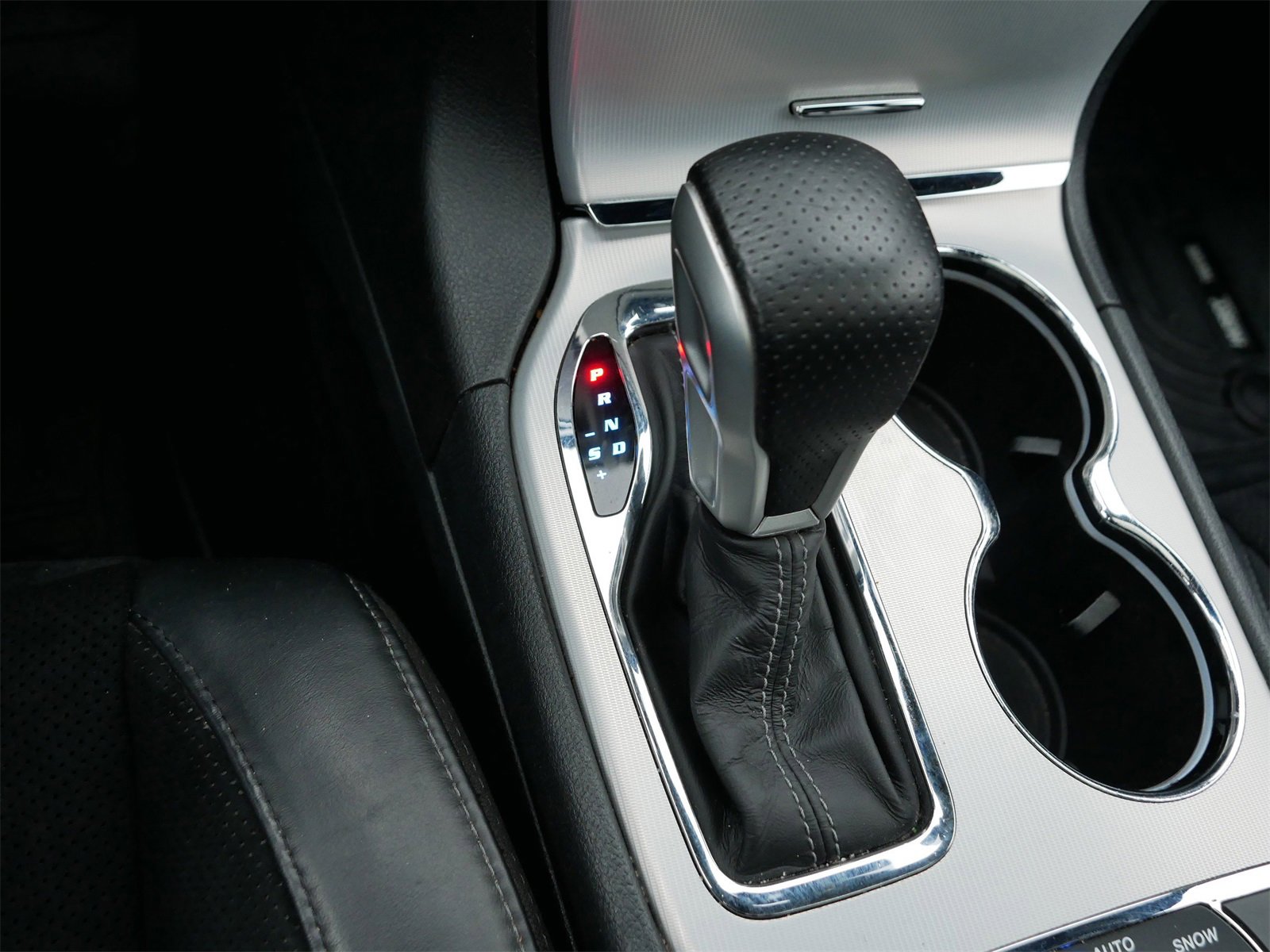 Used 2018 Jeep Grand Cherokee SRT image 24