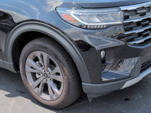Certified 2025 Ford Explorer Active w/ Active Comfort Package AWD/4WD image 10
