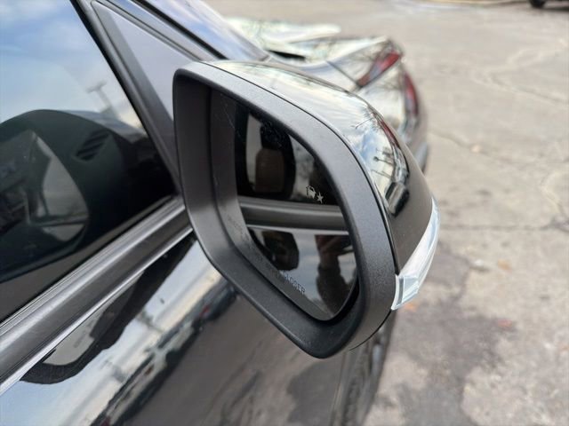 Used 2024 Chevrolet Traverse Z71 w/ LPO, Floor Liner Package image 9