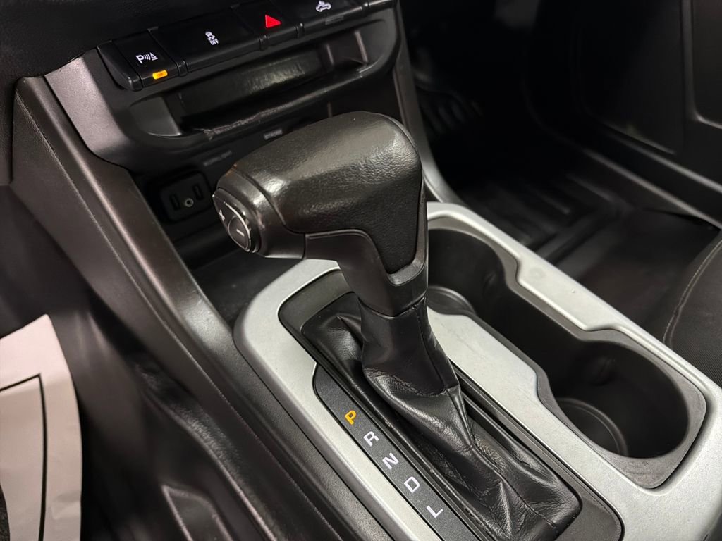 Used 2021 Chevrolet Colorado LT w/ Fleet Safety Package image 27
