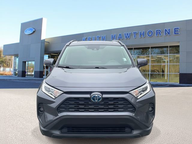 Used 2020 Toyota RAV4 XLE w/ Convenience Package image 2