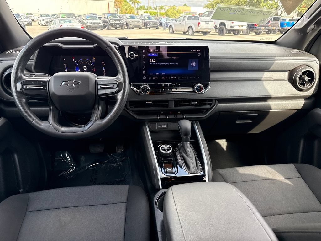 Used 2023 Chevrolet Colorado Trail Boss AWD/4WD image 5