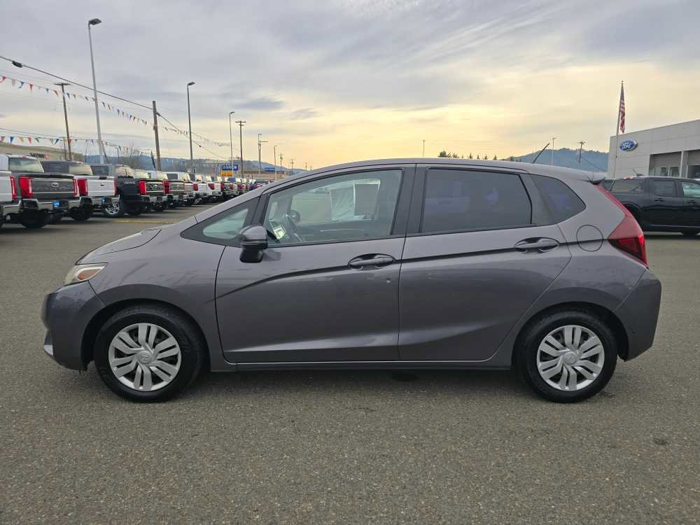 Used 2017 Honda Fit LX image 2