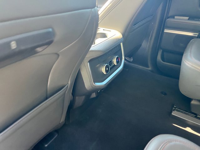 Certified 2025 Ford Expedition Active image 26