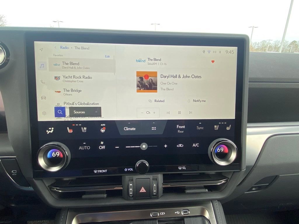 Used 2025 Lexus GX 550 w/ Accessory Package (Z1) image 15