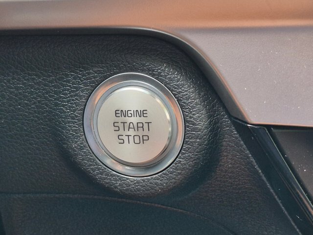 Used 2025 Kia Telluride S FWD image 18