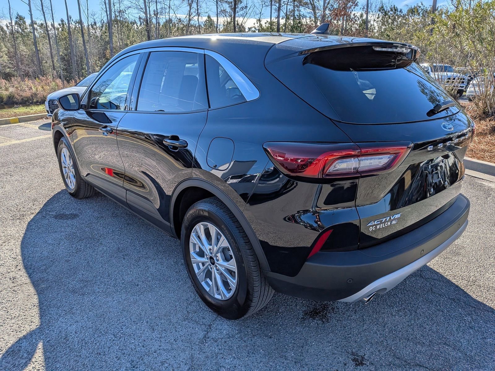 Certified 2023 Ford Escape Active w/ Tech Pack #2 image 3