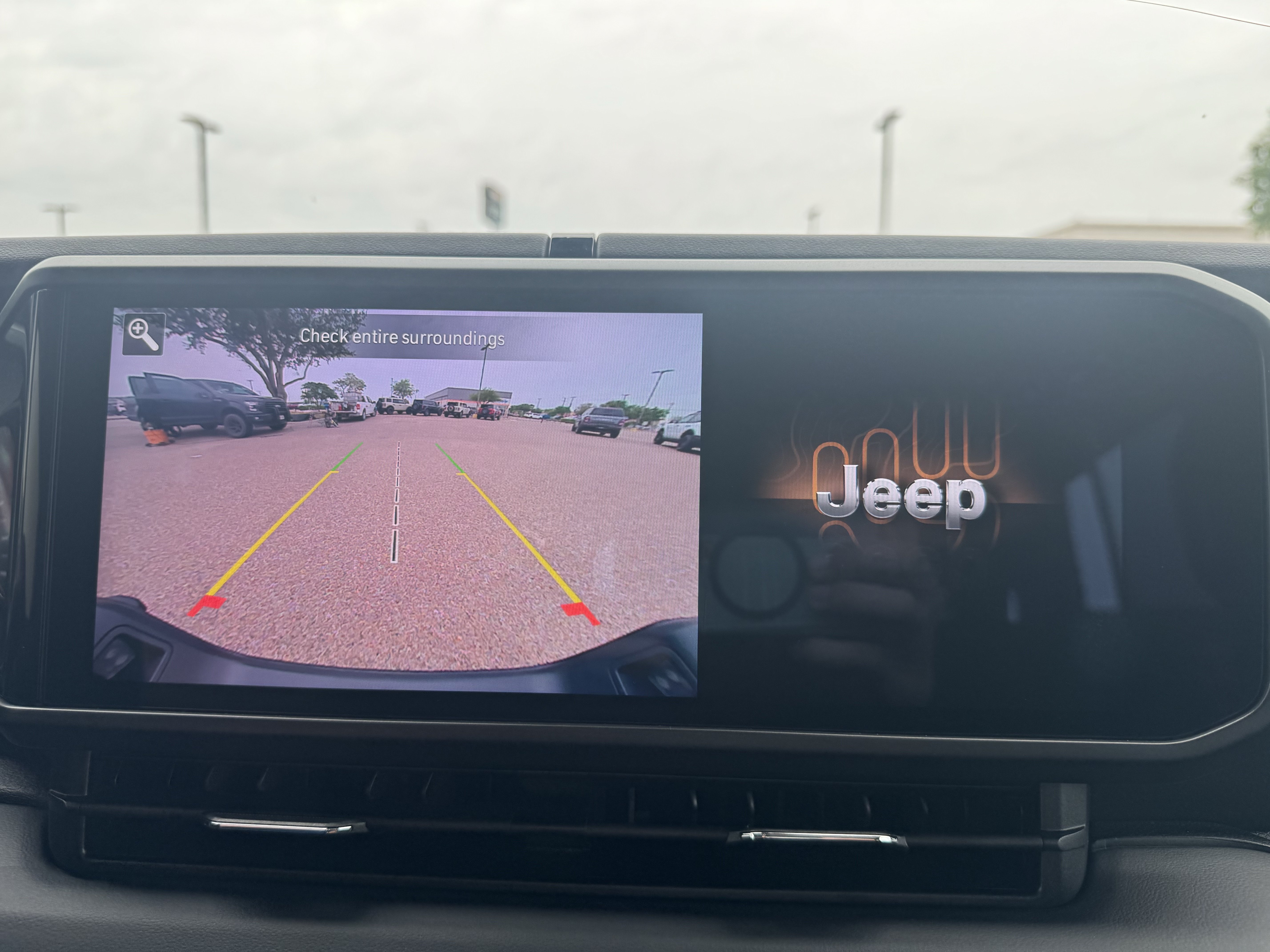 Used 2025 Jeep Gladiator Sport AWD/4WD image 18