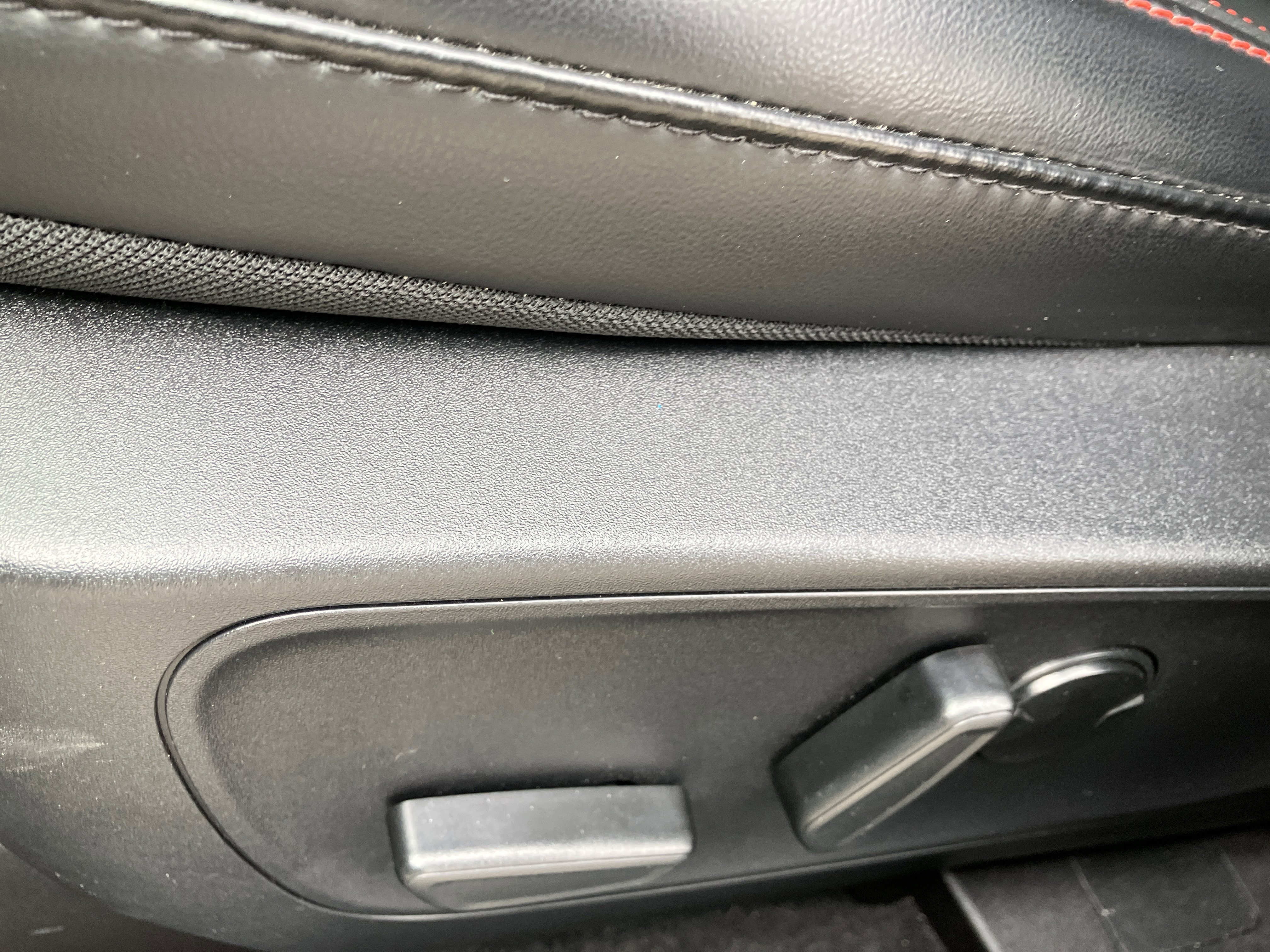 Certified 2025 Ford Escape ST-Line Elite w/ Tech Pack #2 image 22