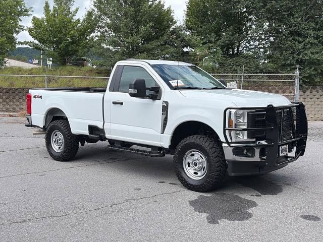 Certified 2025 Ford F250 XL w/ XL Chrome Package AWD/4WD image 1
