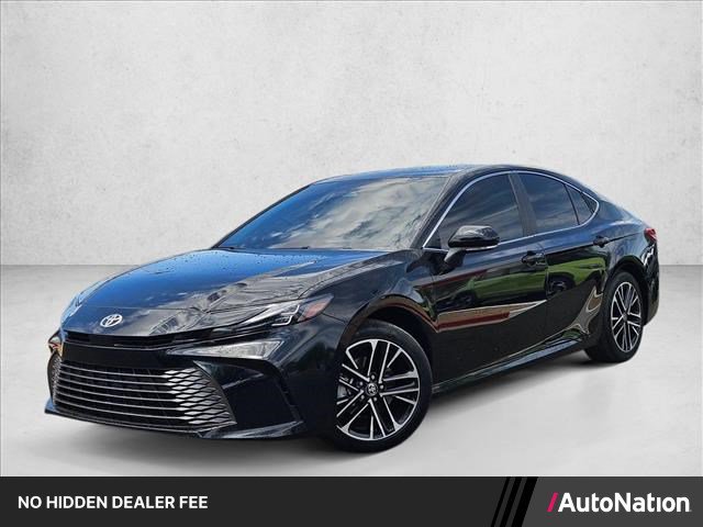 Used 2025 Toyota Camry XLE