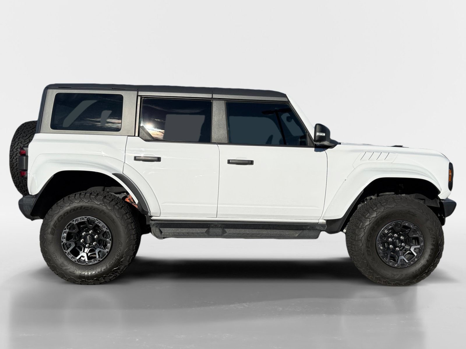Certified 2024 Ford Bronco Raptor w/ Interior Carbon Fiber Pack 6 AWD/4WD image 8