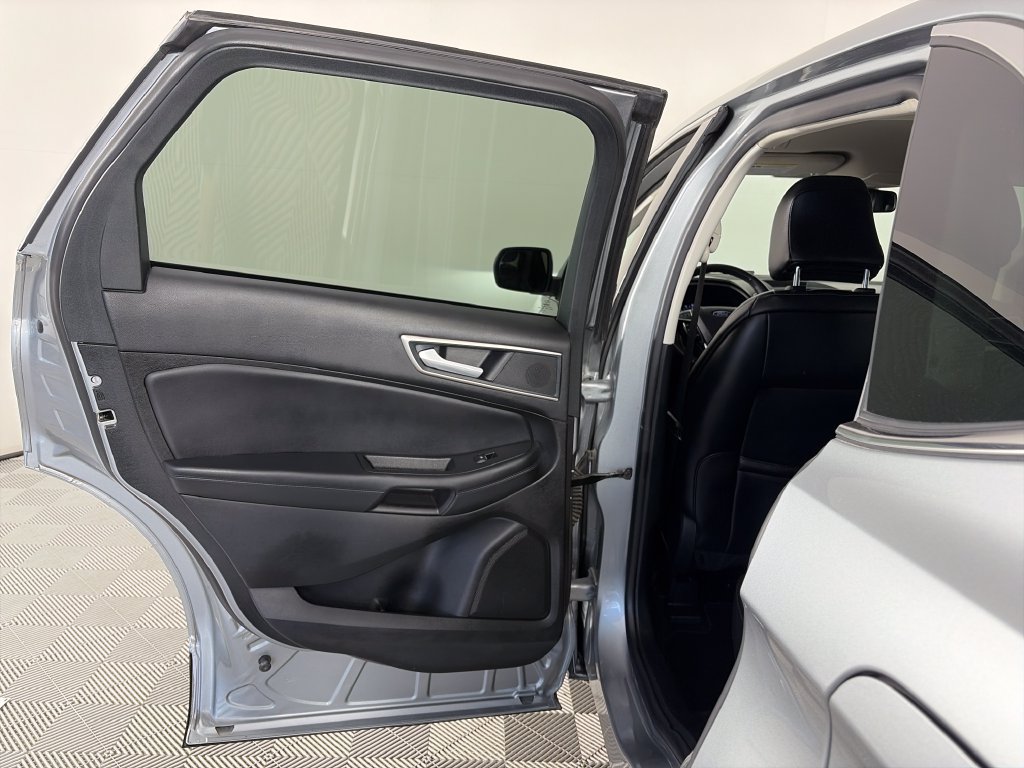 Certified 2024 Ford Edge SEL AWD/4WD image 12