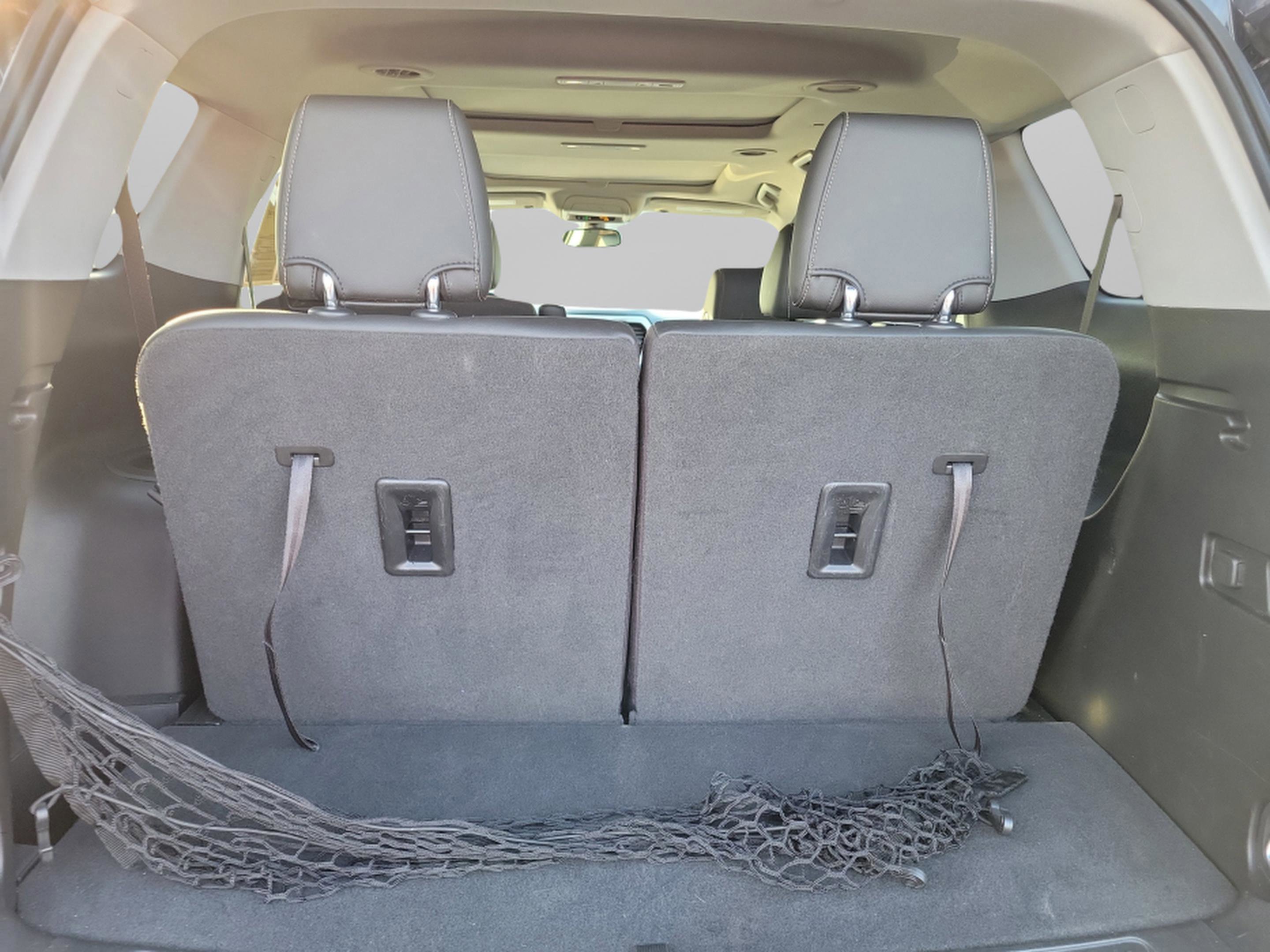 Used 2020 GMC Acadia SLT w/ Premium Package image 7