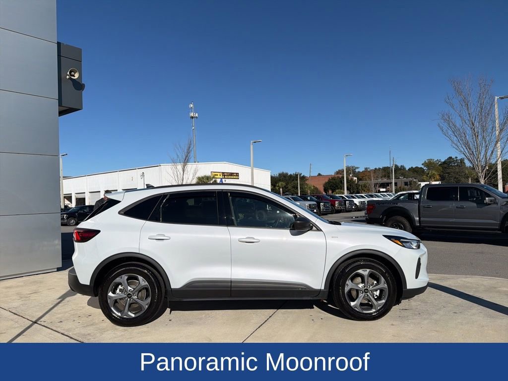 Certified 2025 Ford Escape ST-Line w/ Equipment Group 301A image 2