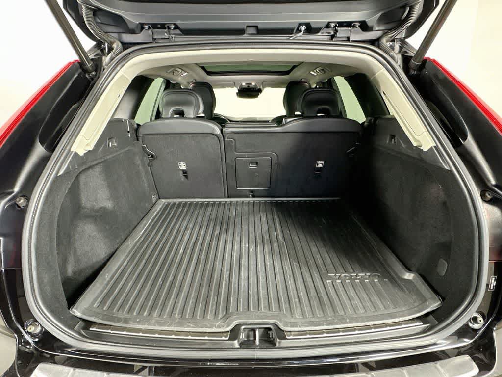 Used 2021 Volvo XC60 T5 Inscription w/ Protection Package Premier FWD image 19