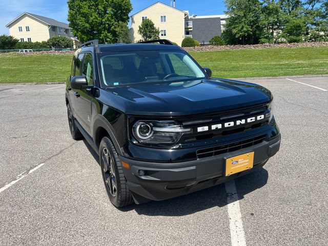 Certified 2022 Ford Bronco Sport Outer Banks w/ Tech Package AWD/4WD image 2