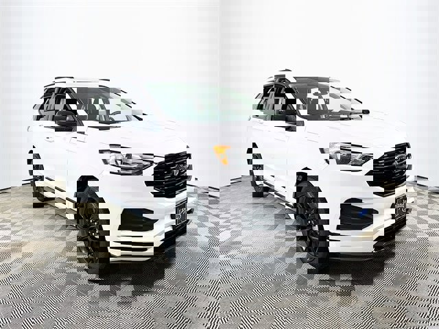 Certified 2023 Ford Edge SE w/ Black Appearance Package