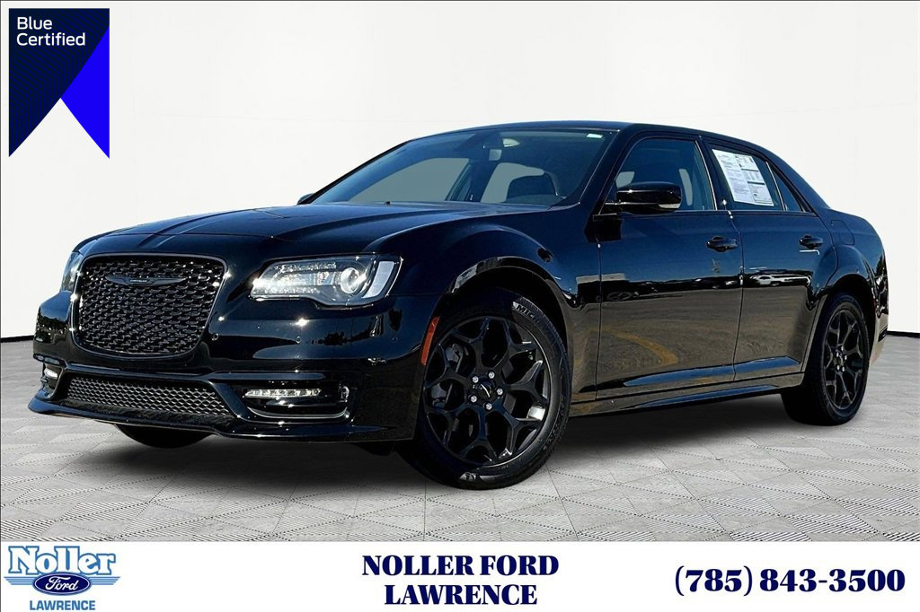Used 2023 Chrysler 300 Touring L