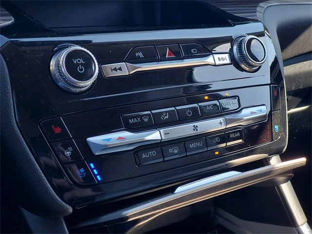 Certified 2022 Ford Explorer Limited w/ Equipment Group 301A image 23