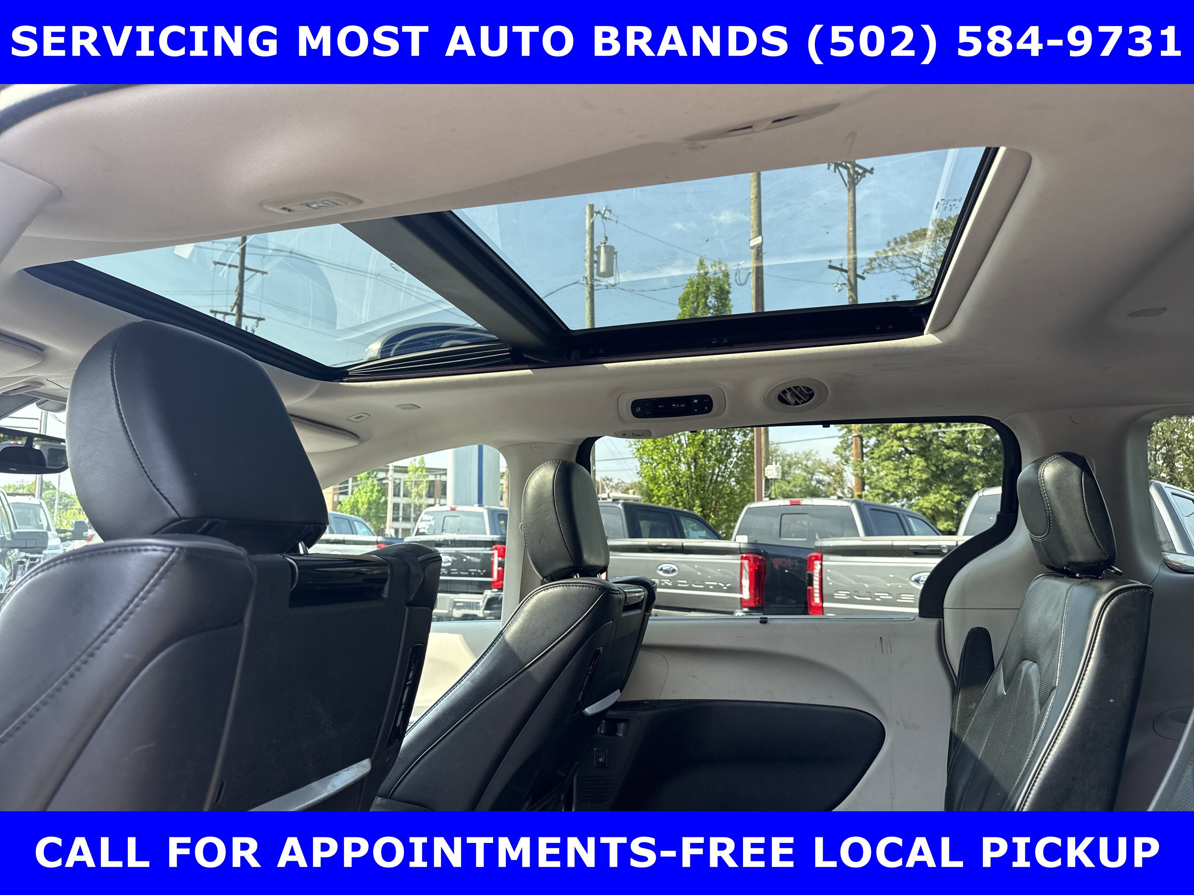 Used 2018 Chrysler Pacifica Limited FWD image 16