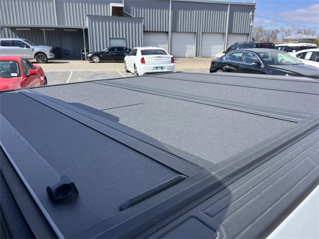 Used 2024 GMC Canyon Denali image 13