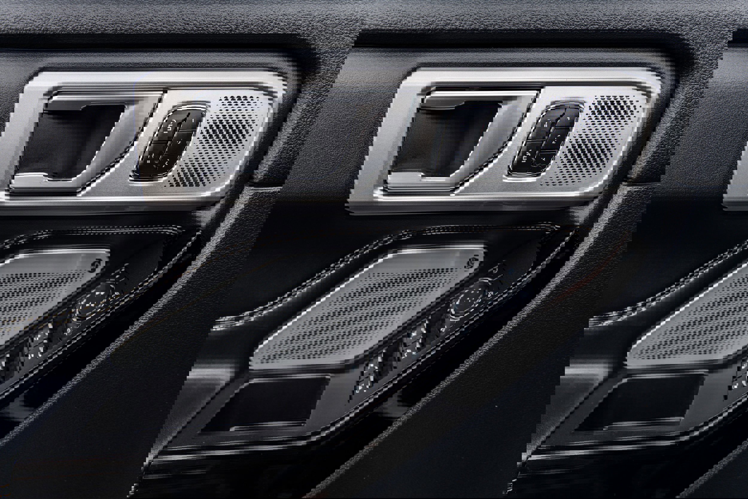 Certified 2023 Ford Explorer ST w/ Equipment Group 401A image 8