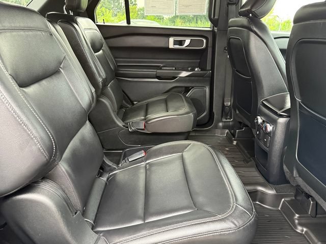 Certified 2020 Ford Explorer XLT w/ Equipment Group 202A AWD/4WD image 22