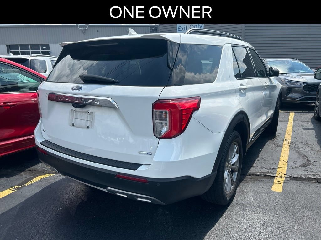 Certified 2020 Ford Explorer XLT w/ Equipment Group 202A AWD/4WD image 4