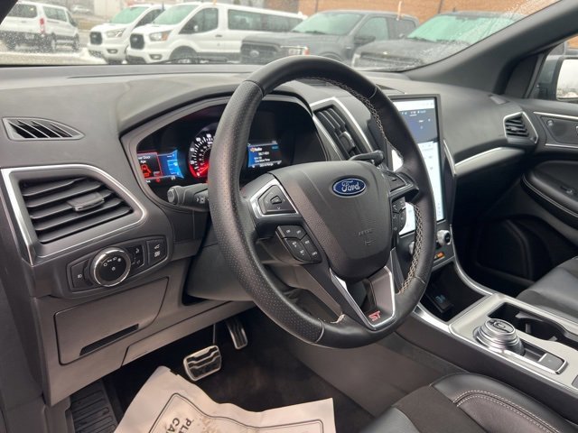 Certified 2023 Ford Edge ST image 9