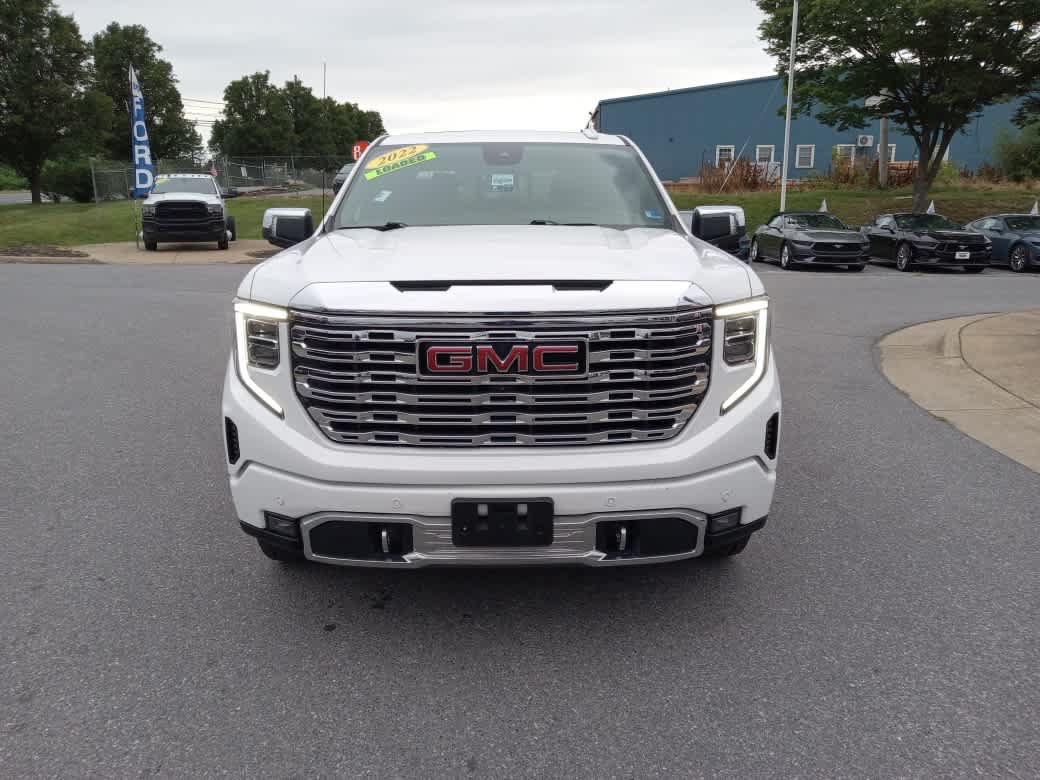 Used 2022 GMC Sierra 1500 Denali AWD/4WD image 2