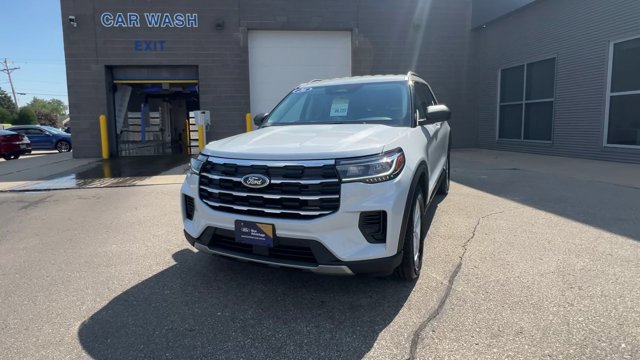 Certified 2026 Ford Explorer Active AWD/4WD image 4