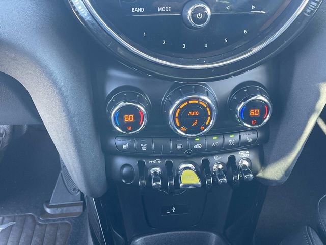 Used 2023 MINI Cooper SE image 16