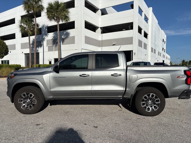 Used 2024 Chevrolet Colorado Z71 w/ Z71 Convenience Package 2 image 2