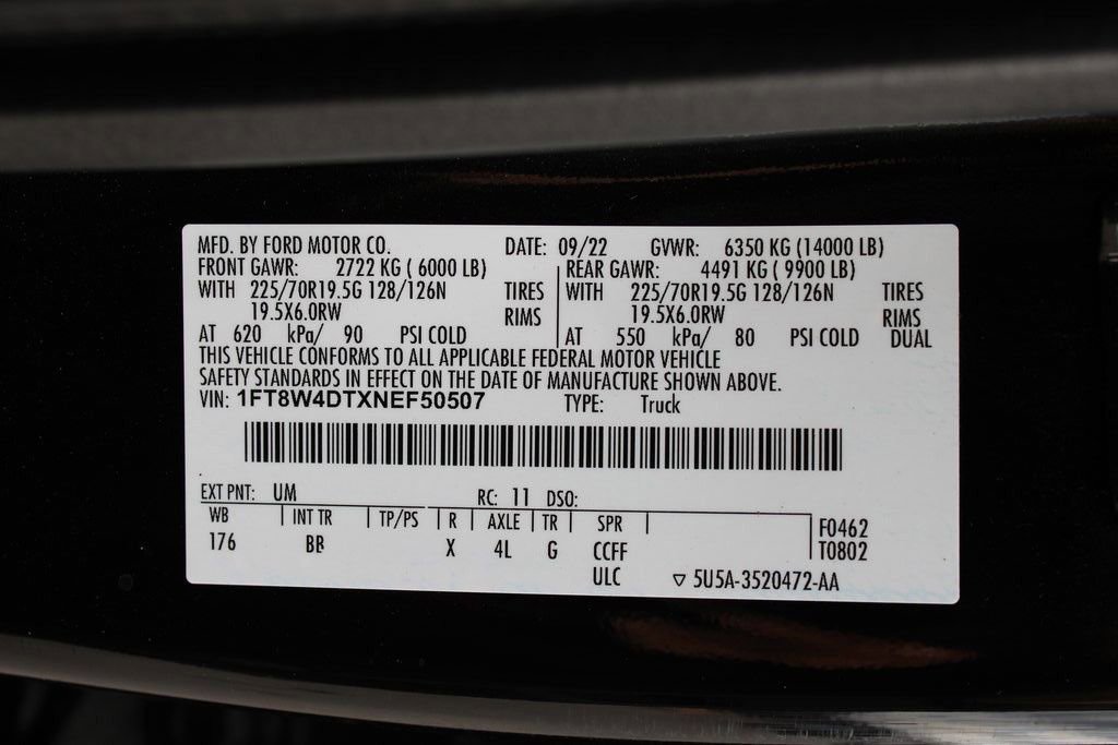 Certified 2022 Ford F450 Platinum w/ FX4 Off-Road Package image 25