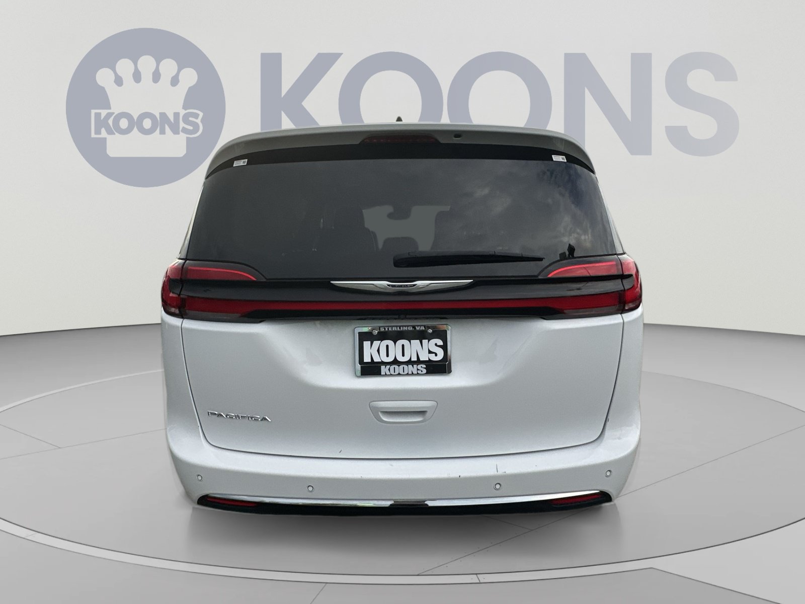 Used 2024 Chrysler Pacifica Touring-L FWD image 15