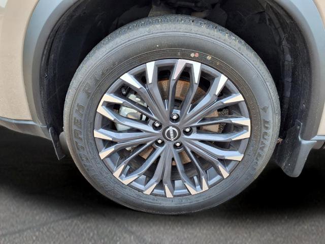 Used 2025 Nissan Rogue SL w/ Tech Package AWD/4WD image 9