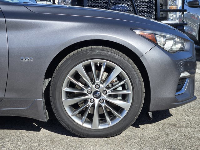Used 2019 INFINITI Q50 Luxe w/ Essential Package (3.0T Luxe) image 8