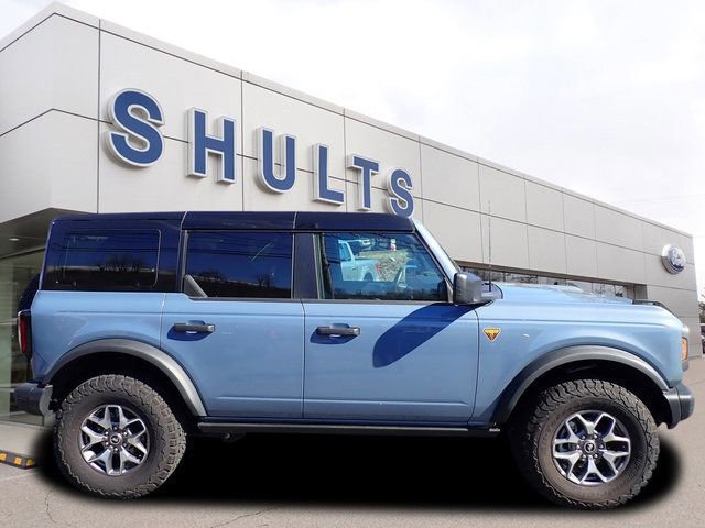 Certified 2025 Ford Bronco Badlands image 2