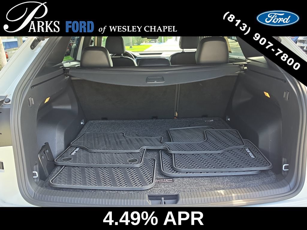 Used 2022 Volkswagen Atlas Cross Sport SEL Premium R-Line AWD/4WD image 9