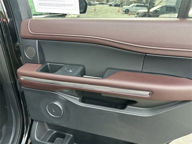 Certified 2022 Ford Expedition Limited image 43