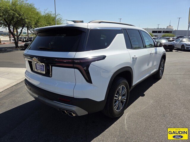 Used 2025 Chevrolet Traverse LT AWD/4WD image 7