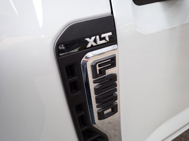 Certified 2023 Ford F250 XLT image 8