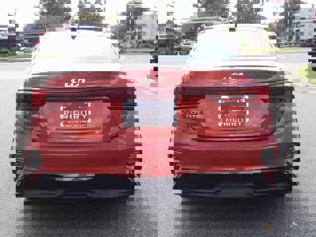 Used 2023 Kia Forte LXS image 3