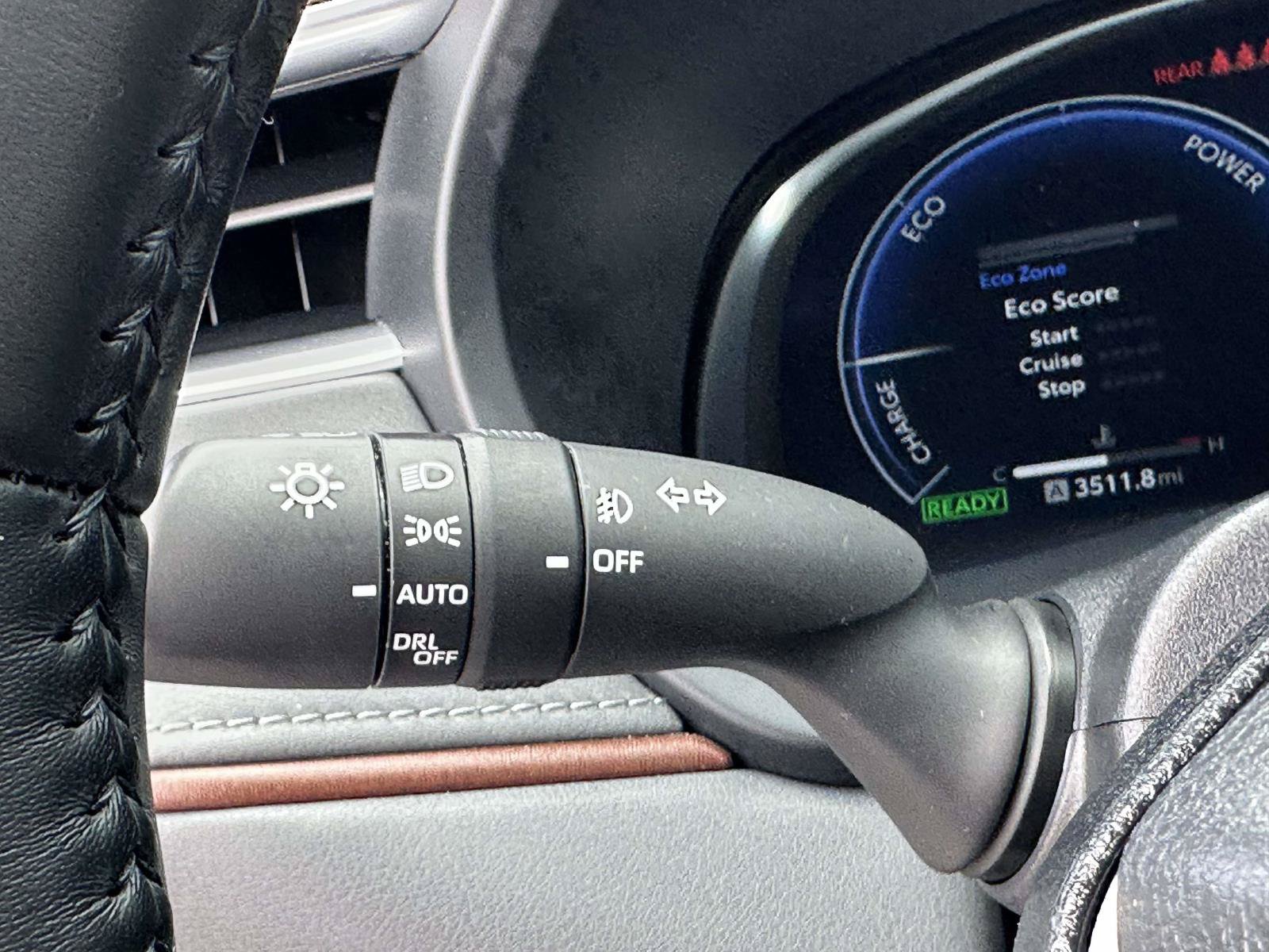 Used 2023 Toyota Venza Limited AWD/4WD image 20