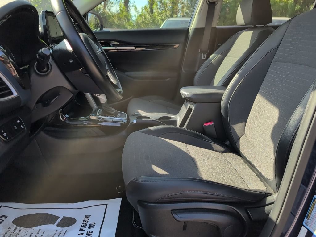 Used 2023 Kia Seltos S w/ Navigation Package image 8